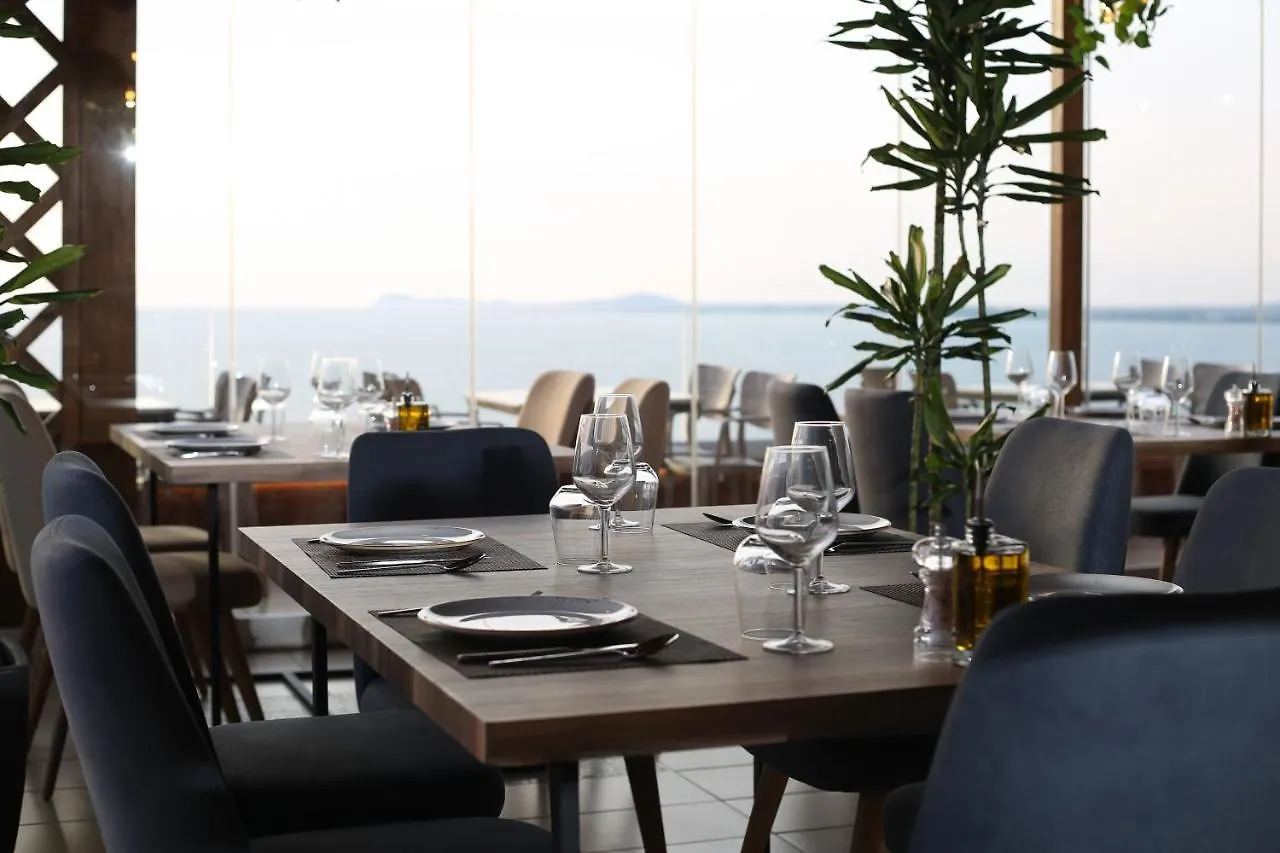 Aliko Hotel Radhimë 4*,