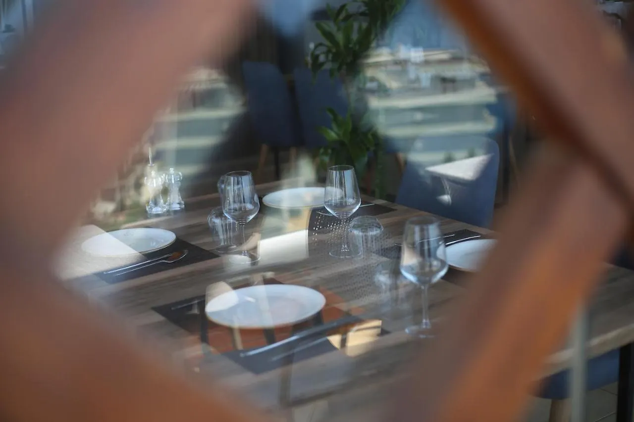 Aliko Hotel Radhime