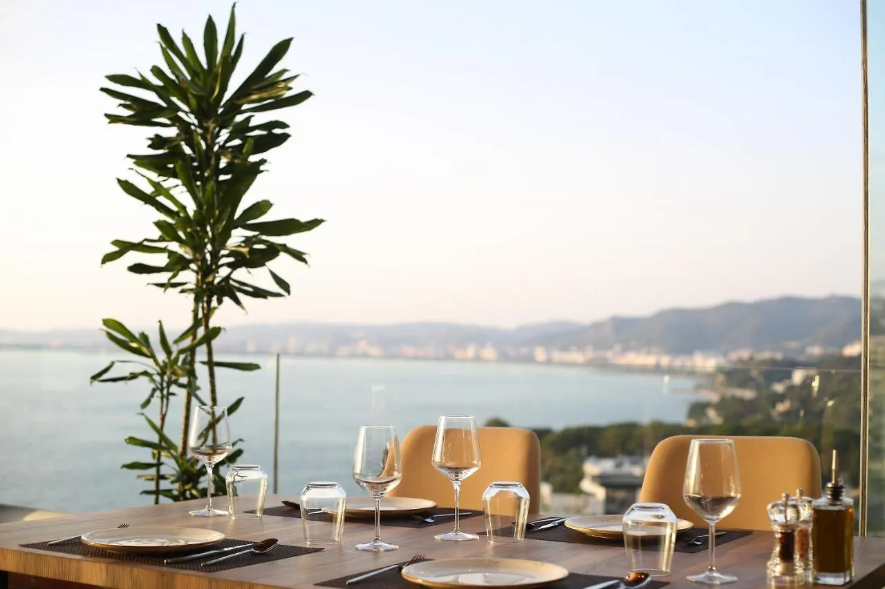 Aliko Hotel Radhime 4*,  Albania