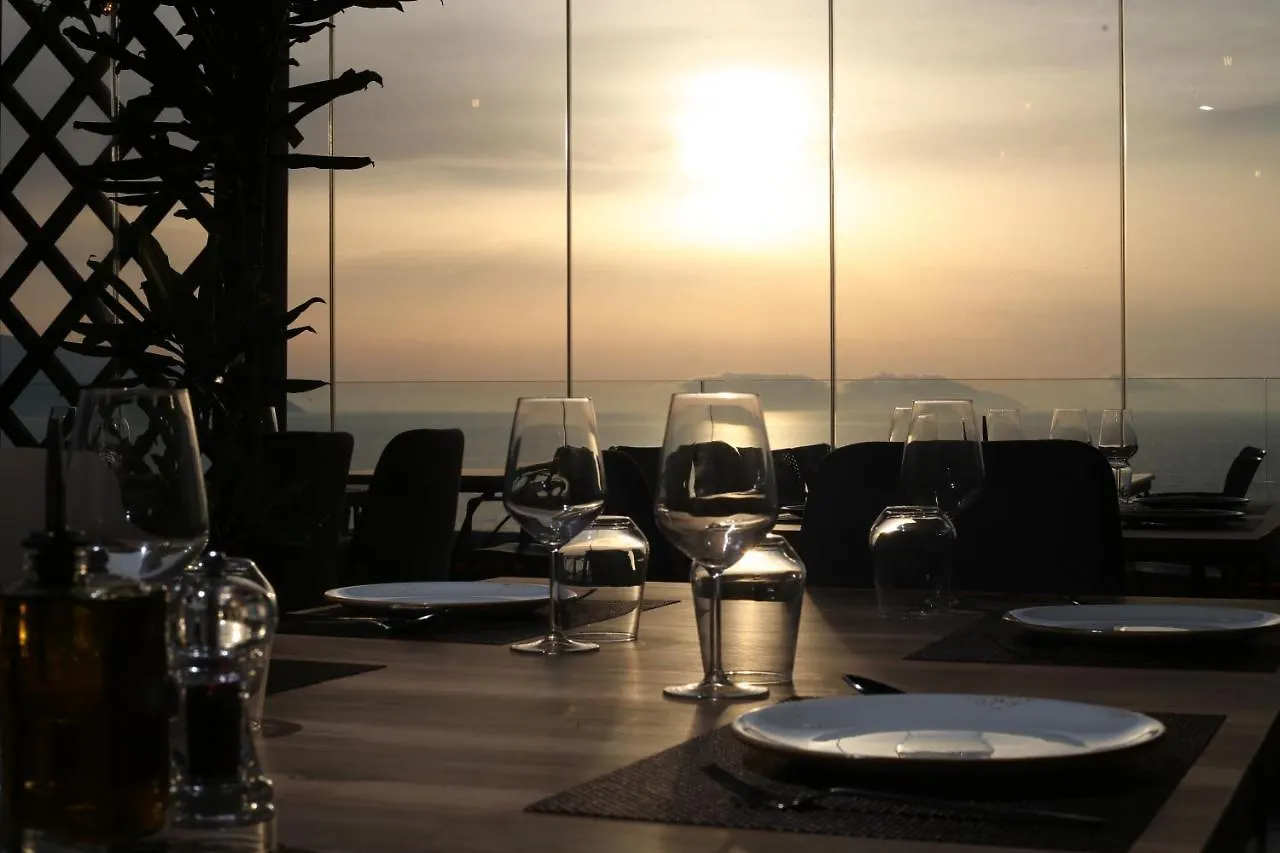 Aliko Hotel Radhime 4*,